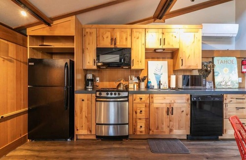 Tahoe City Apartment | Studio w/Incredible Location in Tahoe City!