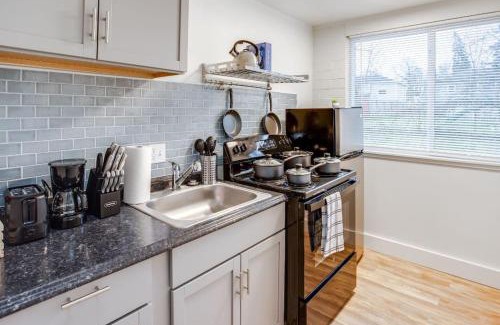 Rochester Apartment | Studio w/King Bed near Dwtn