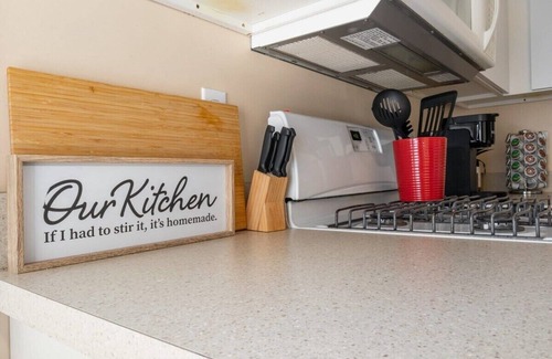 Michigan City Apartment | Studio w/King Bed, Close to Beach & Shops