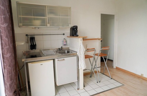 Coudray Apartment | Studio with balcony and view of Nantes