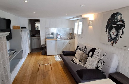 Annecy-le-Vieux Apartment | Studio with breathtaking view residential area close to lake and mountain walks