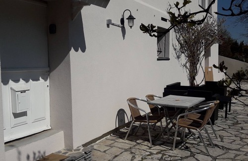 Annecy-le-Vieux Apartment | Studio with breathtaking view residential area close to lake and mountain walks
