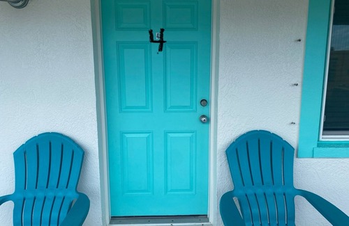 Melbourne Beach Apartment | Studio with kitchen and steps from beach access steps in Melbourne Beach Florida