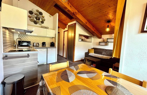Demi-Quartier Apartment | Studio with mountain view near Megève