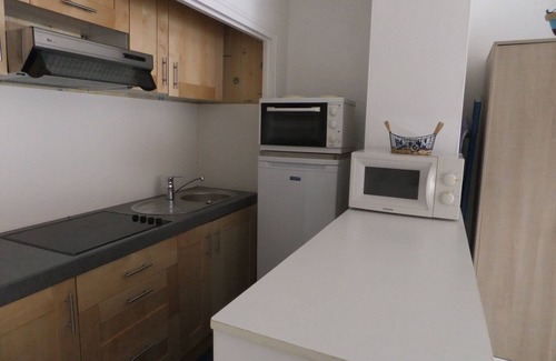 Le Pouliguen Apartment | STUDIO WITH PARKING 2 MN FROM THE BEACH AND CITY CENTER