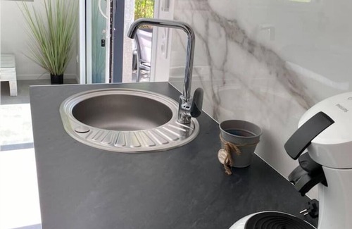 Gresy-sur-Aix Apartment | Studio with private spa