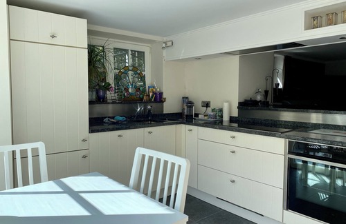 Dilbeek Apartment | Studio with private natural pool. A haven of peace just outside Brussels!