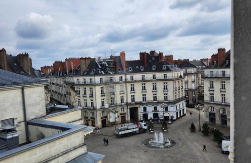 Graslin - Commerce Apartment | Studio with rooftop view of the Graslin Theater