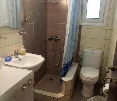 Aigialeia Apartment | STUDIO WITH TENIS COURT AND MINI BASKET