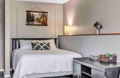 Aurora Apartment | Studiobig Tvfree Wififree Pkgnear Downtown88