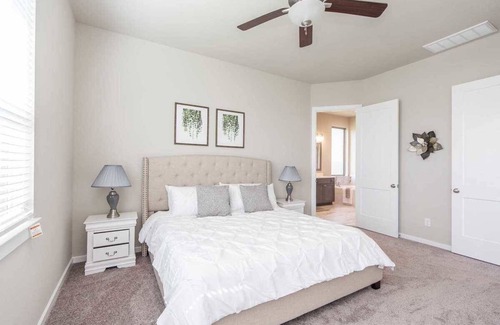 Sienna Plantation House | Stunner of Sienna