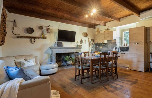 Sant'Antonio di Gallura Villa | Stunning private villa with private pool, WIFI, A/C, TV, patio, pets allowed and parking