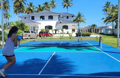 Las Canas Villa | Stunning 11BR Beachfront Villa with Private Pickleball Court
