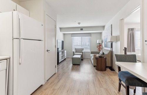 Far North Central Apartment | Stunning 1Bd/1Bth I Properties by Preston