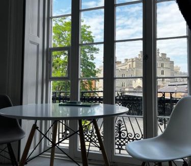 Windsor City Centre Apartment | Stunning 1Bd with Castle View