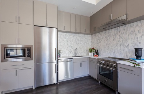 Downtown Condo | Stunning 1BR Walkable Loft above Palafox