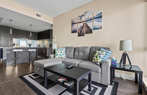 Victoria Park House | Stunning 1BR with Calgary Tower views! *Stampede!*