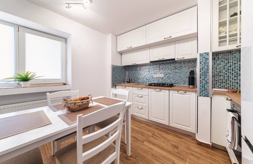 Bucharest City-Centre Apartment | Stunning 2-Bed/2 Bath Apartment in Bucuresti