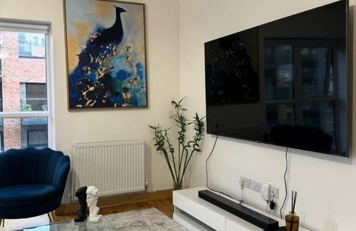Dartford Apartment | Stunning 2-Bed Apartment in Dartford