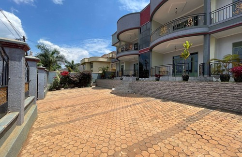 Kigali Apartment | Stunning 2-Bed Apartment in Kigali