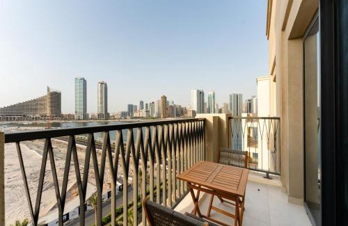 Al Khan Apartment | Stunning 2 Bed in Cyan Beach Residence