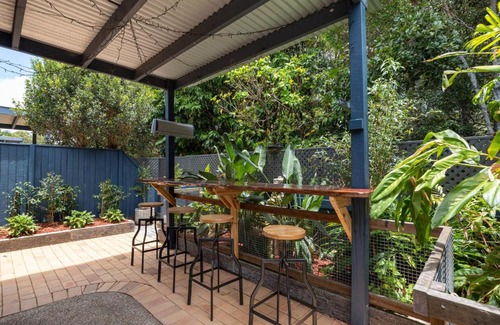 Buderim House | Stunning 2-Bed Unit with a Charming Courtyard