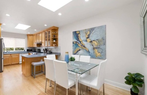 Daly City House | Stunning 2 Bedroom 1 Bath Home near BART