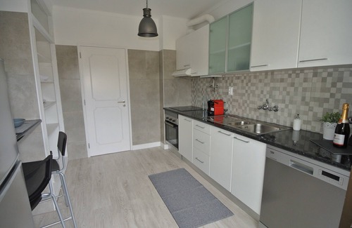 Cascais Apartment | Stunning 2 bedroom 2 balcony home, near the Golf Course and the beach in Cascais