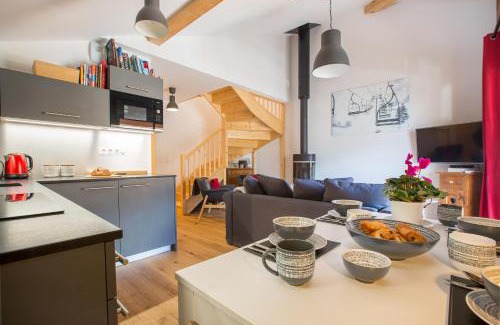 Morzine Apartment | Stunning 2 bedroom duplex, 10 min walk from centre