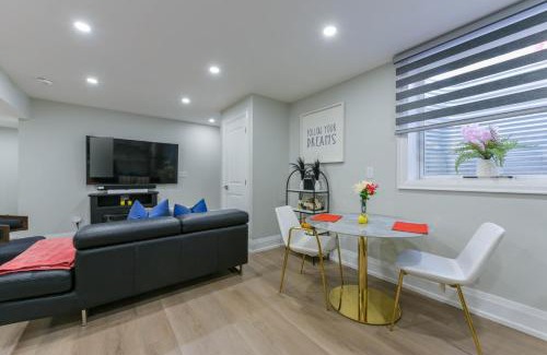 Oakville Apartment | Stunning 2 bedroom - Oakville Prime Location