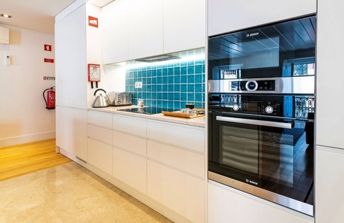 Encarnacao Apartment | Stunning 2BDR Apartment in Chiado by LovelyStay