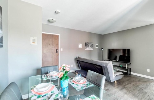 Rosedale Apartment | Stunning 2BR - King Bed Apt - CENTRAL Location