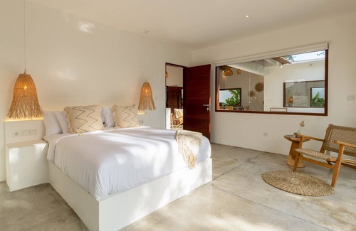 Cemagi Villa | Stunning 2BR Private Villa with Pool walking distance to the beach Pantai Seseh