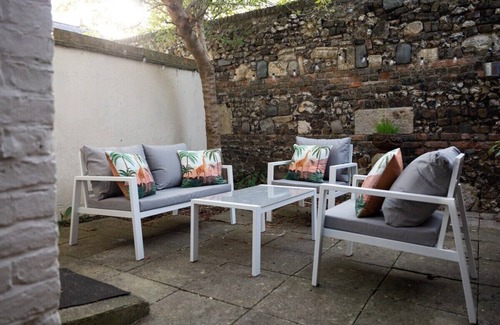 Canterbury House | Stunning 3-bed house, Amazing location, Sleeps 6!