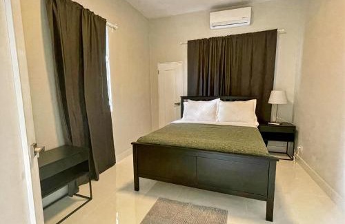 Parque Apartment | Stunning 3-Bedroom Beachside Apartment