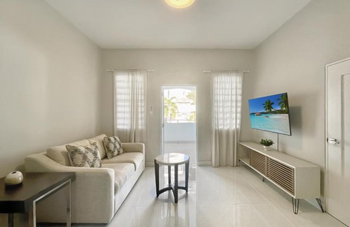 Parque Apartment | Stunning 3-Bedroom Beachside Apartment