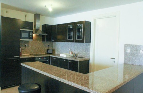 As Sifah Apartment | Stunning 3-Bedroom Coastal Retreat