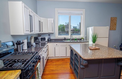 Near East Side Cottage | Stunning 3br/2ba Haven in Downtown's Heart