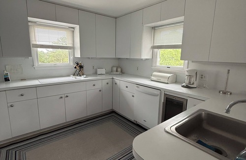 Barnegat Light Apartment | Stunning 3BR, 2BA penthouse 5 blocks from lighthouse. Only 1 week left 8/3-10