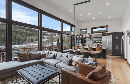 Silverthorne House | Stunning 4 Bedroom in Silverthorne!