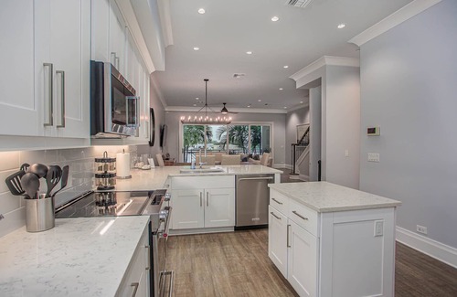 Clearwater Beach House | Stunning 4 Bedroom Waterfront Property with Dock
