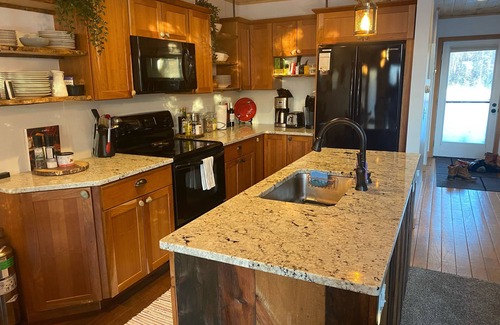 Rangeley Condo | Stunning 4bd/2.5b condo, beach access Rangeley Lake, close to town & Saddleback