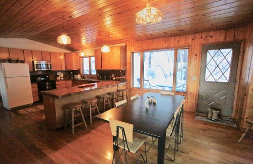 Jackson House | Stunning 4BR, 3BT - Available for 7+ nights upon approval.
