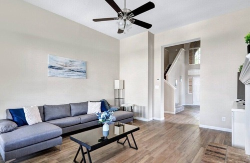 Allen House | Stunning 4BR Home w/ Patio & Garage - Pet Friendly