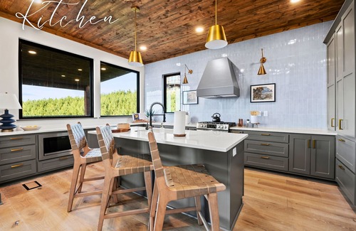 Pickens Cabin | Stunning 5-Bed Cabin w/Game Room & Scenic Views