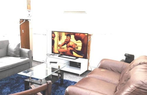 Newcastle-upon-Tyne House | Stunning 5-Bed House in Newcastle upon Tyne
