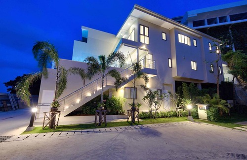 Moo 5 Villa | Stunning 5BDR Villa Sublime Oceanview, Private Infinity Pool, 5 min to the beach