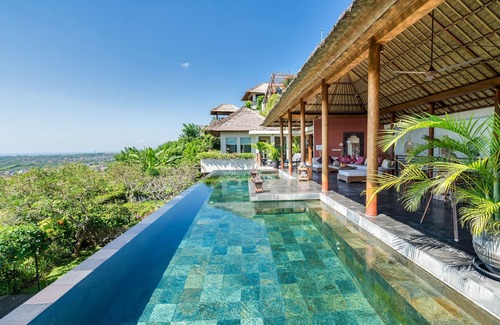 Bukit Villa | Stunning 6BR Villa Ocean View - 24Hours Security! W/Pool!