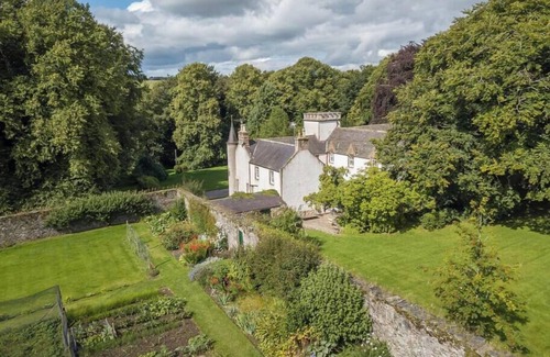 Forgue House | Stunning 7-bed house in Drumblair, North Scotland