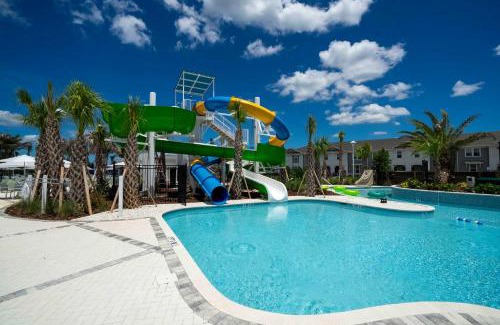 Four Corners House | Stunning 7Bd Jacuzzi Pool & Close to Disney at Windsor Cay 16217